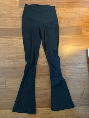 Lululemon align Black High-Waist Flare yoga Pants size 6